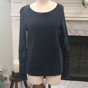 Lucky Lotus Brand Top! Sz.S